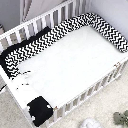 Zebra / Unicorn Cushioned Cot Bumper